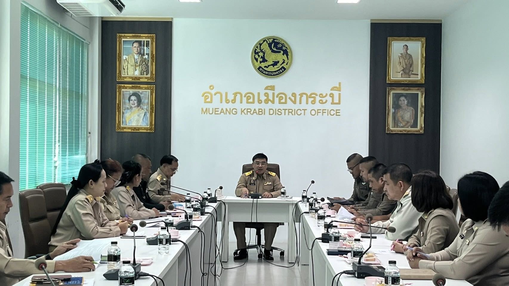 ประชุมหัวหน้าส่วนราชการ อำเภอเมืองกระบี่ ประจำเดือนธันวาคม 2568