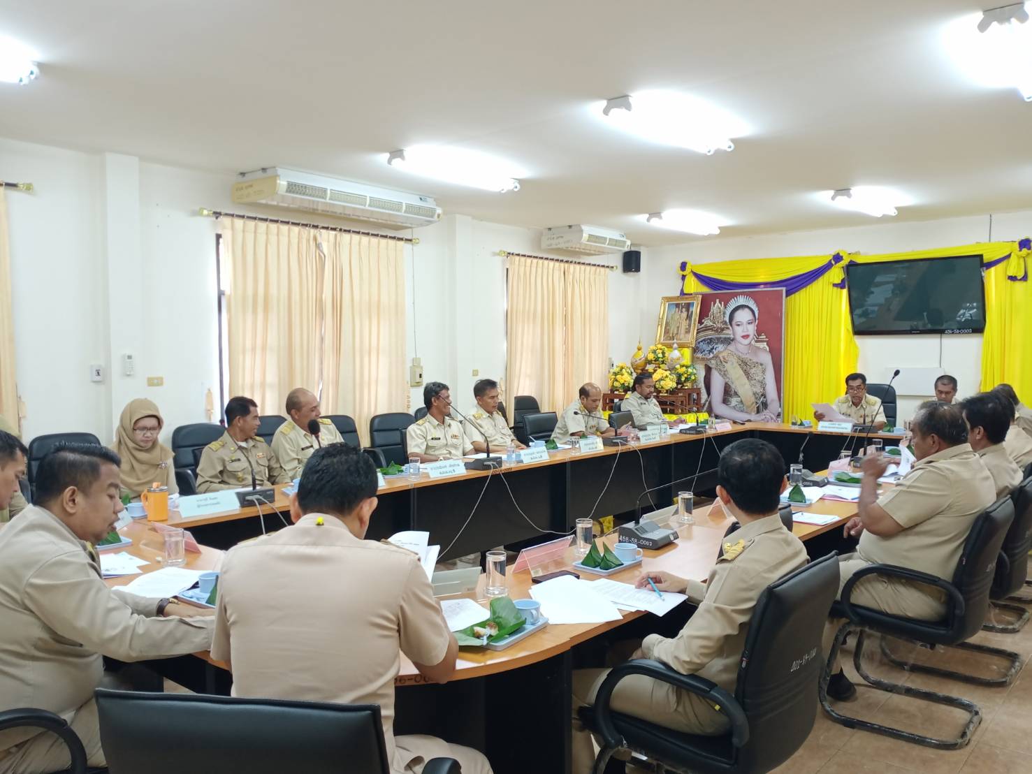 ประชุมสภาองค์การบริหารส่วนตำบลเขาทอง สมัยวิสามัญ สมัยที่ 1 ครั้งที่ 1 ประจำปี 2563